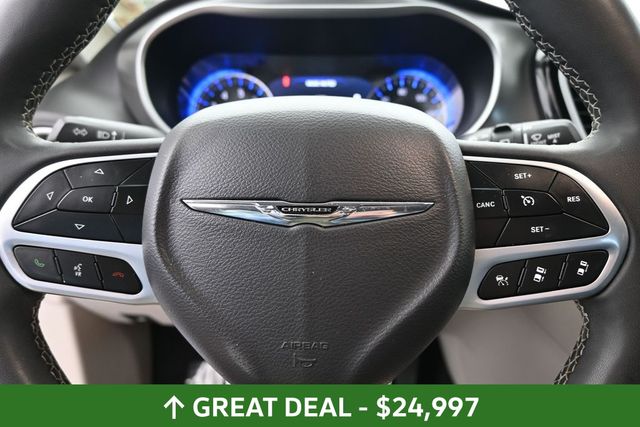 Used 2024 Chrysler Pacifica - photo 33