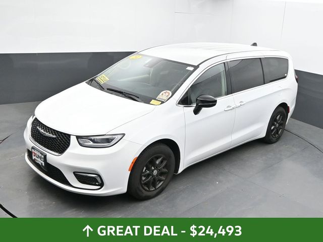 Used 2024 Chrysler Pacifica - photo 42