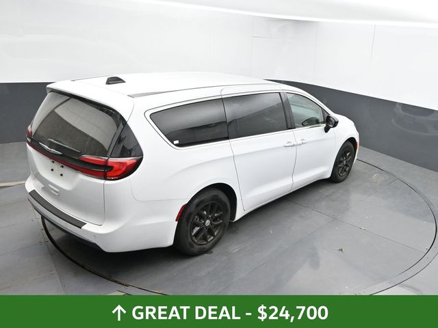 Used 2024 Chrysler Pacifica - photo 44