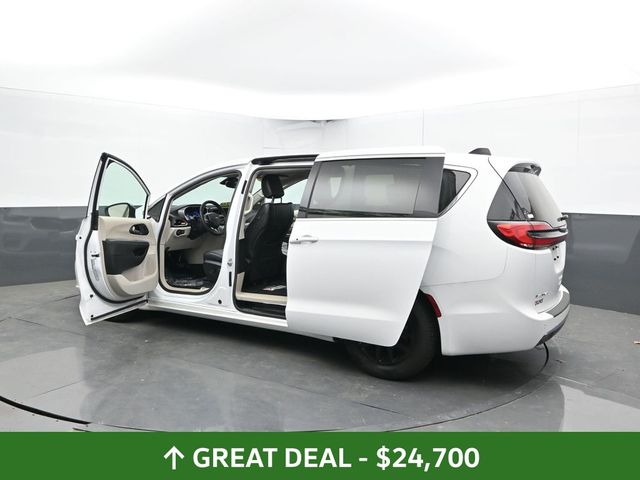 Used 2024 Chrysler Pacifica - photo 54