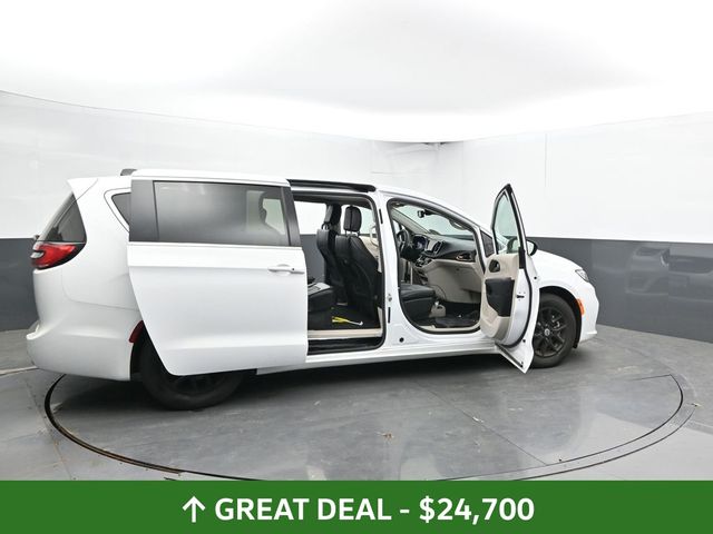 Used 2024 Chrysler Pacifica - photo 55