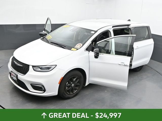 Used 2024 Chrysler Pacifica - photo 63