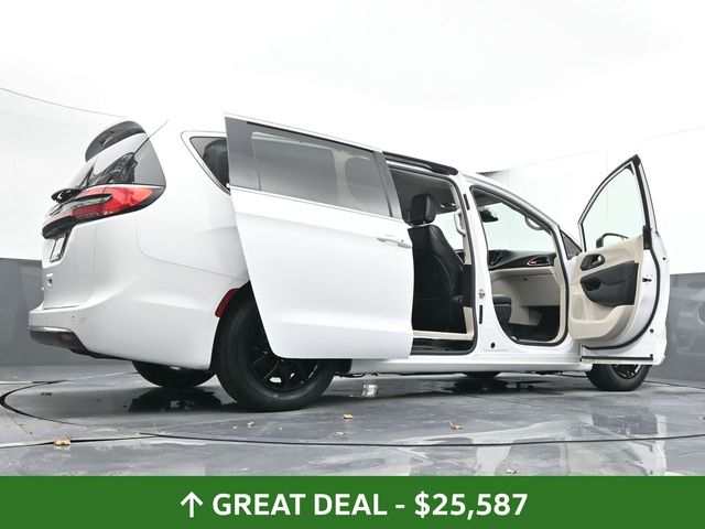 Used 2024 Chrysler Pacifica - photo 77