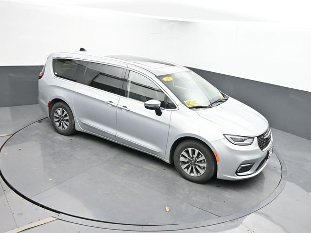 Used 2023 Chrysler Pacifica - photo 14