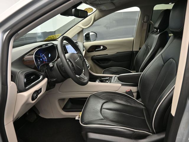 Used 2023 Chrysler Pacifica - photo 18