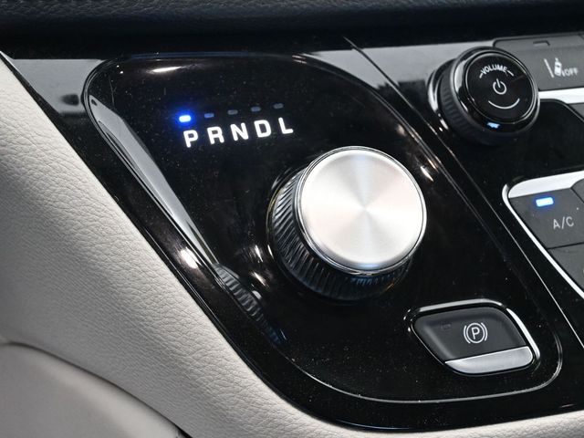 Used 2023 Chrysler Pacifica - photo 27
