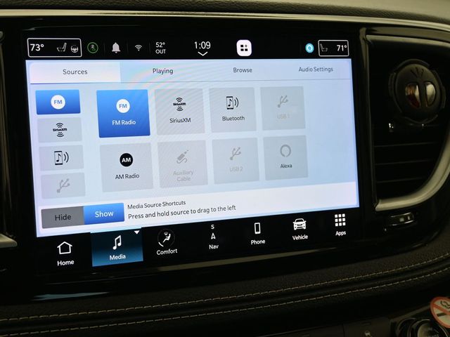 Used 2023 Chrysler Pacifica - photo 31