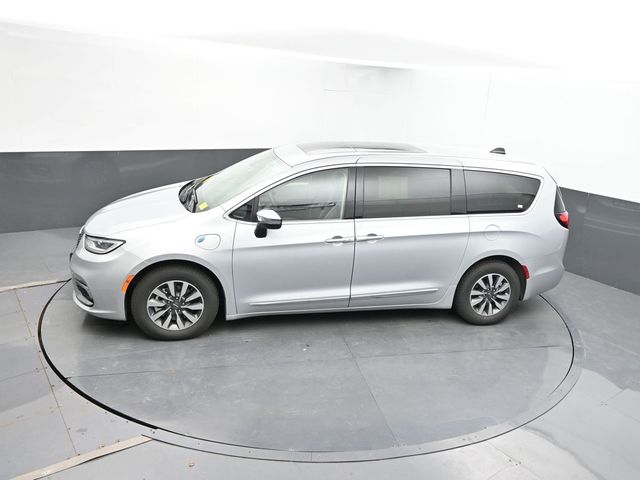 Used 2023 Chrysler Pacifica - photo 45