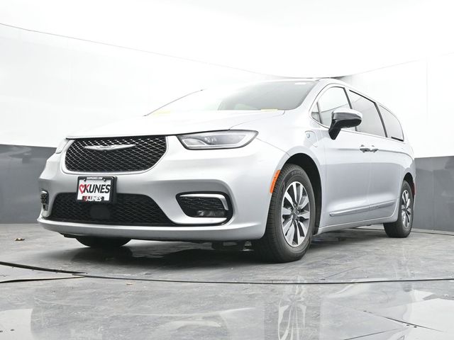 Used 2023 Chrysler Pacifica - photo 54