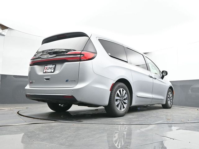 Used 2023 Chrysler Pacifica - photo 56