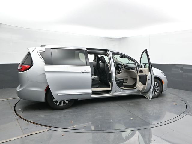 Used 2023 Chrysler Pacifica - photo 59