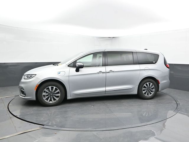 Used 2023 Chrysler Pacifica - photo 8