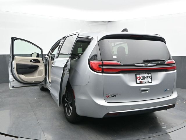 Used 2023 Chrysler Pacifica - photo 62