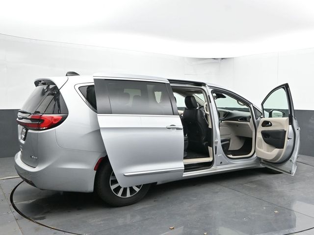 Used 2023 Chrysler Pacifica - photo 64