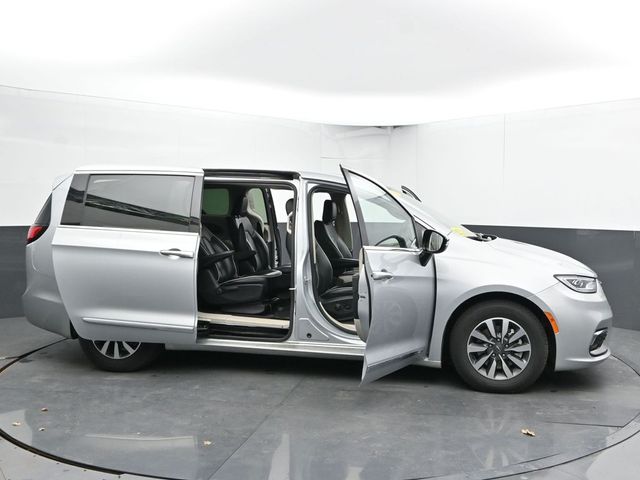 Used 2023 Chrysler Pacifica - photo 65