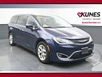 2017 Chrysler Pacifica FWD Minivan for sale #02P2530A - photo 1