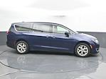 2017 Chrysler Pacifica FWD Minivan for sale #02P2530A - photo 4