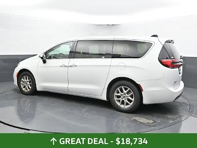 2023 Chrysler Pacifica FWD Minivan for sale #02P2644 - photo 2