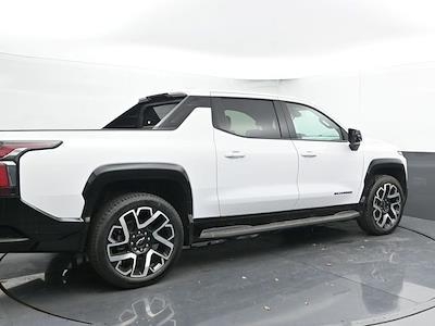 New 2025 Chevrolet Silverado EV RST Crew Cab AWD Pickup for sale #02T2097 - photo 2