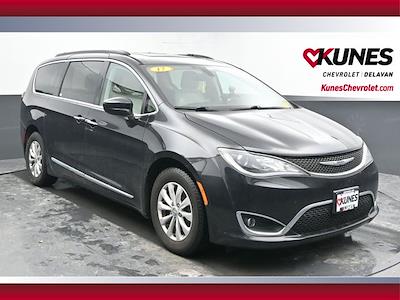 Used 2017 Chrysler Pacifica Touring L Minivan for sale #02X1024N - photo 1