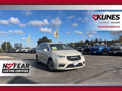 Used 2021 Chrysler Pacifica Touring L Minivan for sale #02X1052 - photo 1