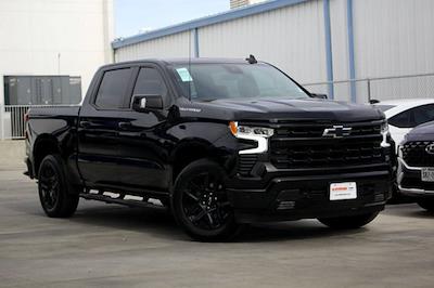 Used 2025 Chevrolet Silverado 1500 - photo 1
