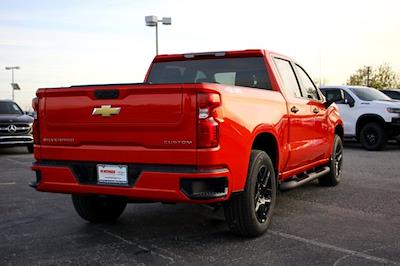 New 2026 Chevrolet Silverado 1500 Custom Crew Cab for sale #217907 - photo 2