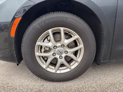 Used 2023 Chrysler Pacifica - photo 1