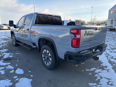 Used 2024 Chevrolet Silverado 2500 - photo 1