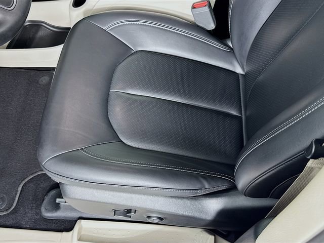 Used 2023 Chrysler Pacifica - photo 15