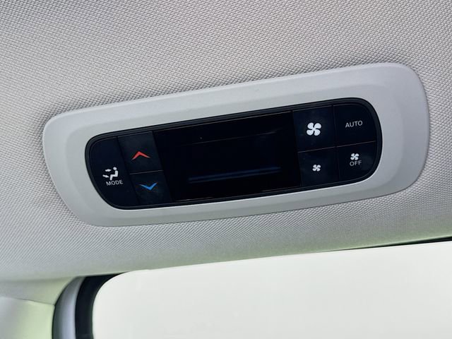 Used 2023 Chrysler Pacifica - photo 20