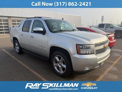 Used 2013 Chevrolet Avalanche - photo 1
