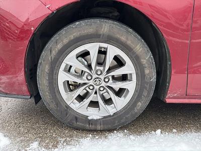 Used 2022 Toyota Sienna - photo 1