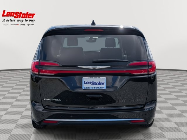Used 2024 Chrysler Pacifica - photo 5