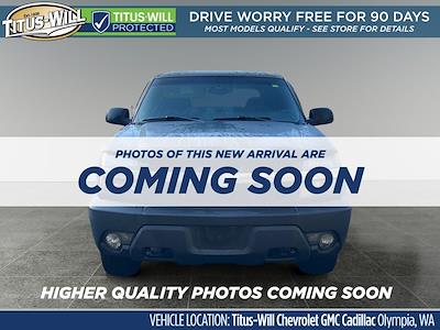 Used 2003 Chevrolet Avalanche - photo 1