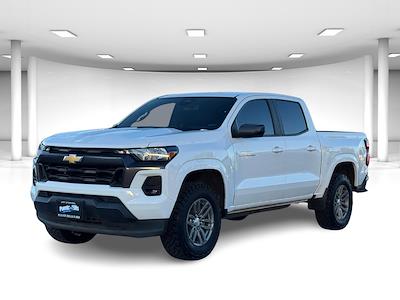 Used 2023 Chevrolet Colorado - photo 1