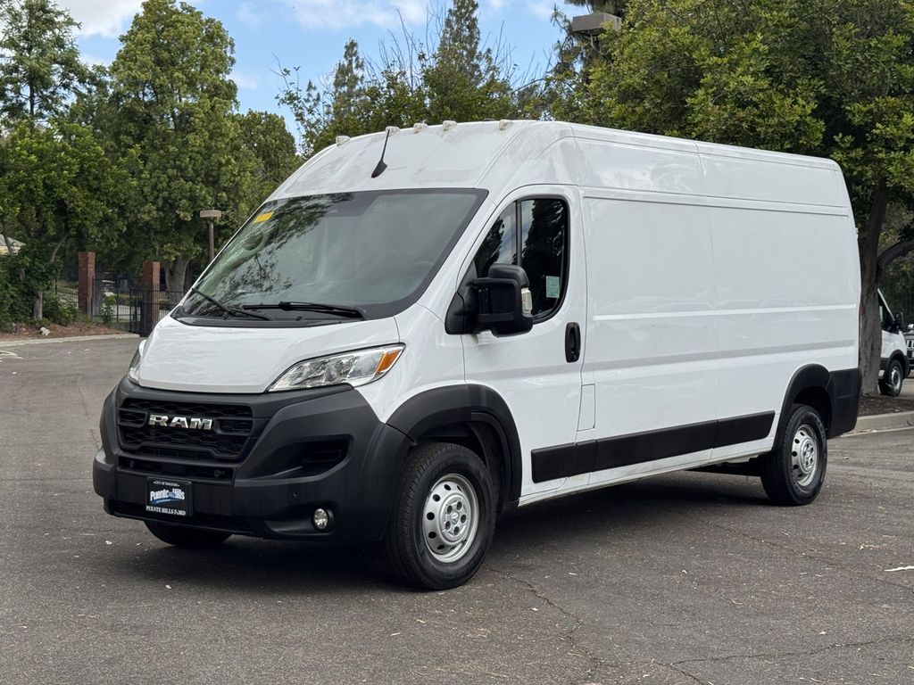 Used 2023 Ram ProMaster 2500 - photo 5