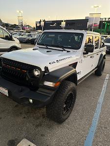 2020 Jeep Gladiator Crew Cab 4WD Pickup for sale #7270 - photo 2