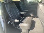 Used 2025 Chrysler Pacifica Select Minivan thumbnail 9