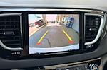 Used 2025 Chrysler Pacifica Select Minivan thumbnail 9