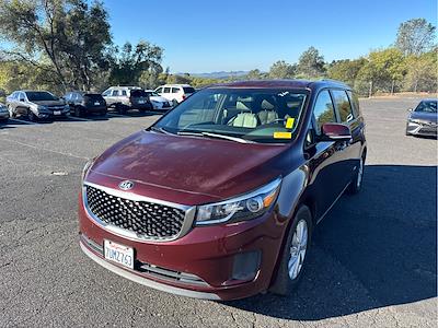 Used 2017 Kia Sedona - photo 1
