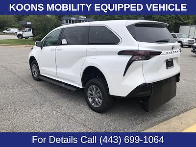 2024 Toyota Sienna FWD Minivan for sale #K3355Z - photo 2