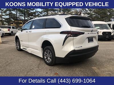 2024 Toyota Sienna FWD Minivan for sale #K3435Z - photo 2