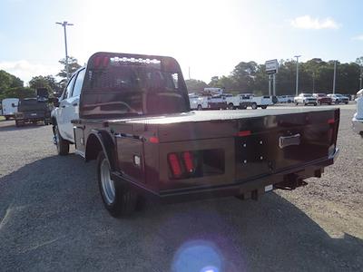 2025 Chevrolet Silverado 3500 Crew Cab DRW 4WD Knapheide Flatbed Truck for sale #29824 - photo 2