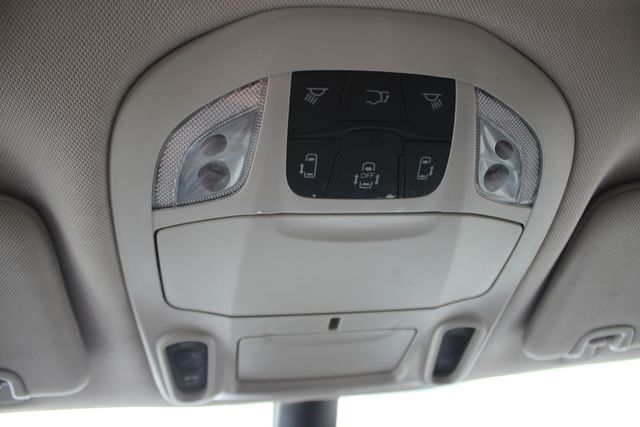 Used 2024 Chrysler Pacifica - photo 1