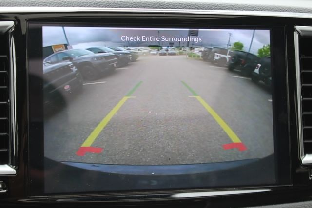 Used 2024 Chrysler Pacifica - photo 16