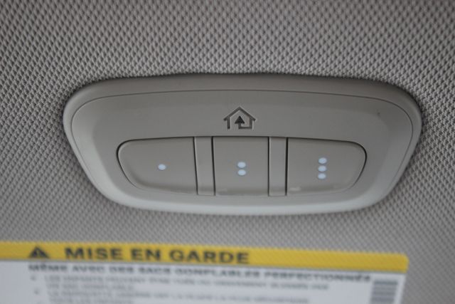 Used 2024 Chrysler Pacifica - photo 9