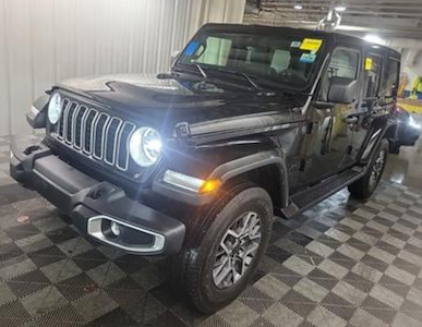 Used 2025 Jeep Wrangler - photo 1