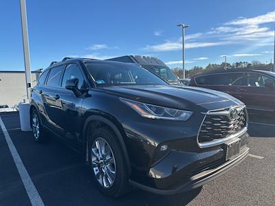 2024 Toyota Highlander AWD SUV for sale #R6672A - photo 2