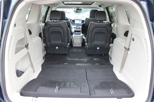 Used 2024 Chrysler Pacifica - photo 10